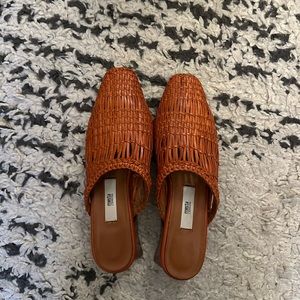 Miista woven mule